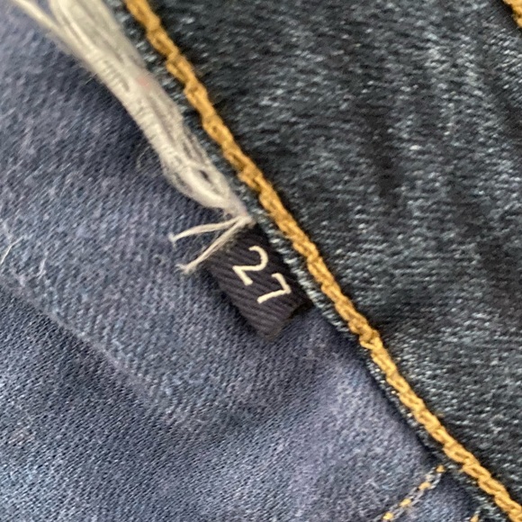 Guess Jeans Size 27 - Picture 3 of 4